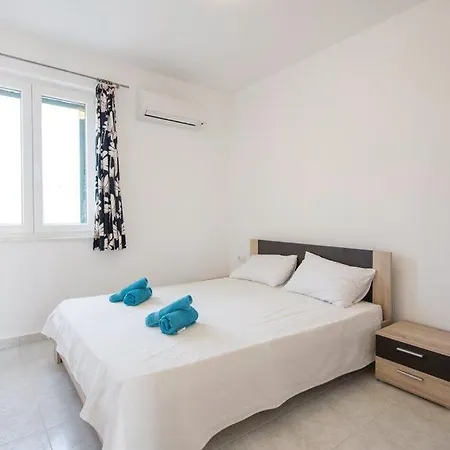 Appartement Villa Sucuraj *