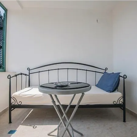 Appartement Villa Sucuraj