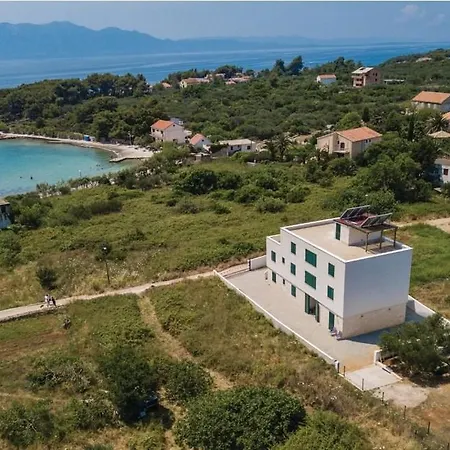 Villa Sucuraj Apartman