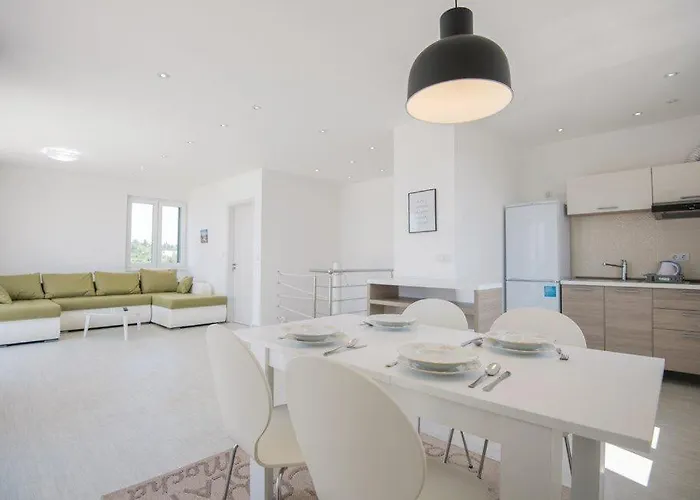 Apartman Villa Sucuraj *