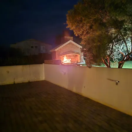 Villa Sucuraj Apartment *